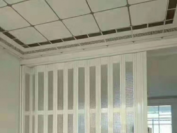 PVC折叠门